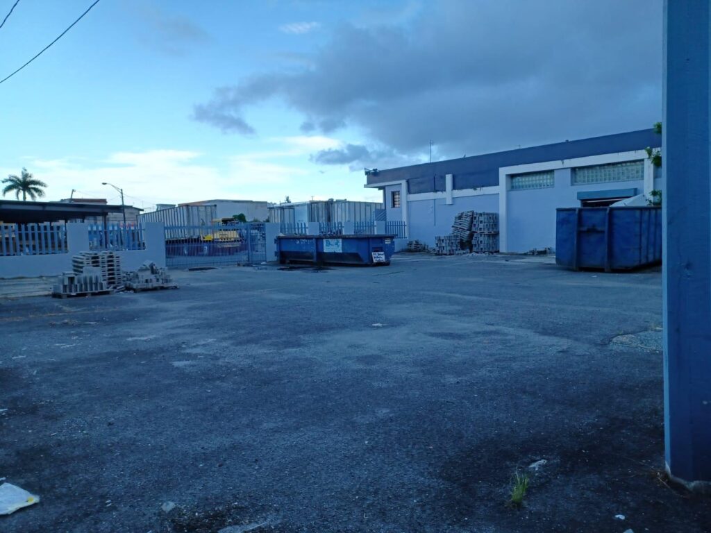 Propiedad industrial comercial en San Juan